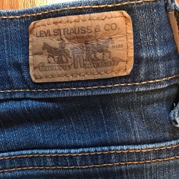 Levi’s Boot Cut 512 Jeans - Picture 7 of 9